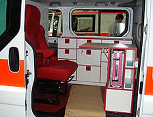 Surgical emergency medical ambulance / van Opel Vivaro L1H1 C. Miesen