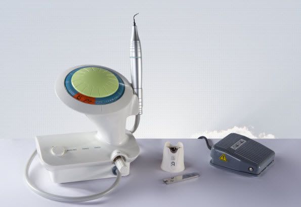 Ultrasonic dental scaler / complete set P7 4TEK SRL